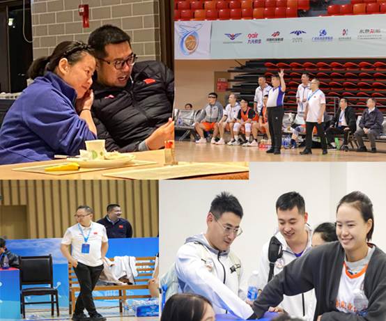 一群人在台上演讲 AI 生成的内容可能不正确。